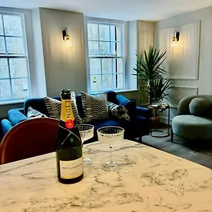 Apartment Luxury Georgian Townhouse